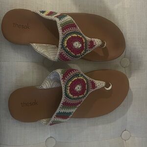 Sak shana sandal size 8 new never worn